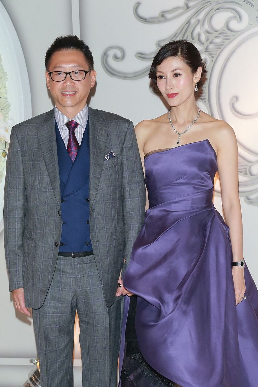 李嘉欣嫁给许晋亨那天,何超琼把自己世纪婚礼上的婚纱摆在他们婚礼