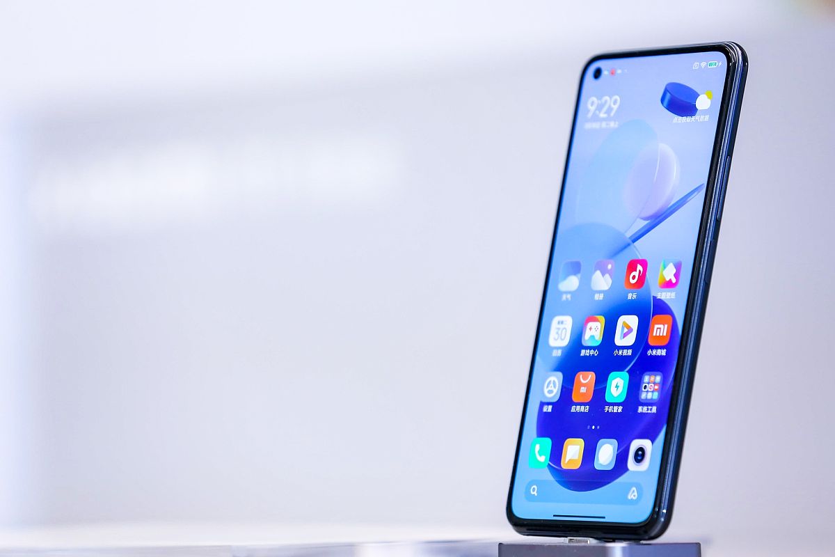 「小米新目标」超越苹果,挑战保时捷!