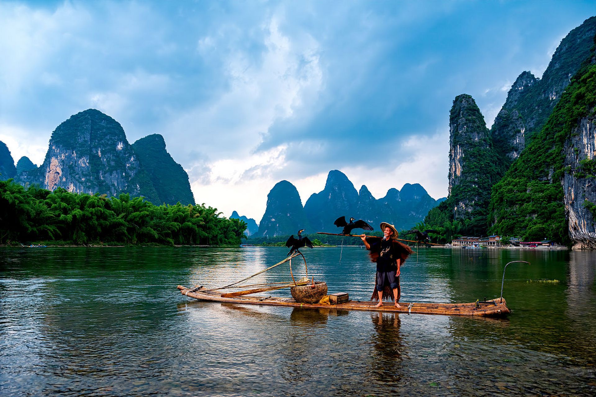 优质作者榜# 桂林·阳朔,十里画廊,古寨石城,骑着自行车,沿途风景