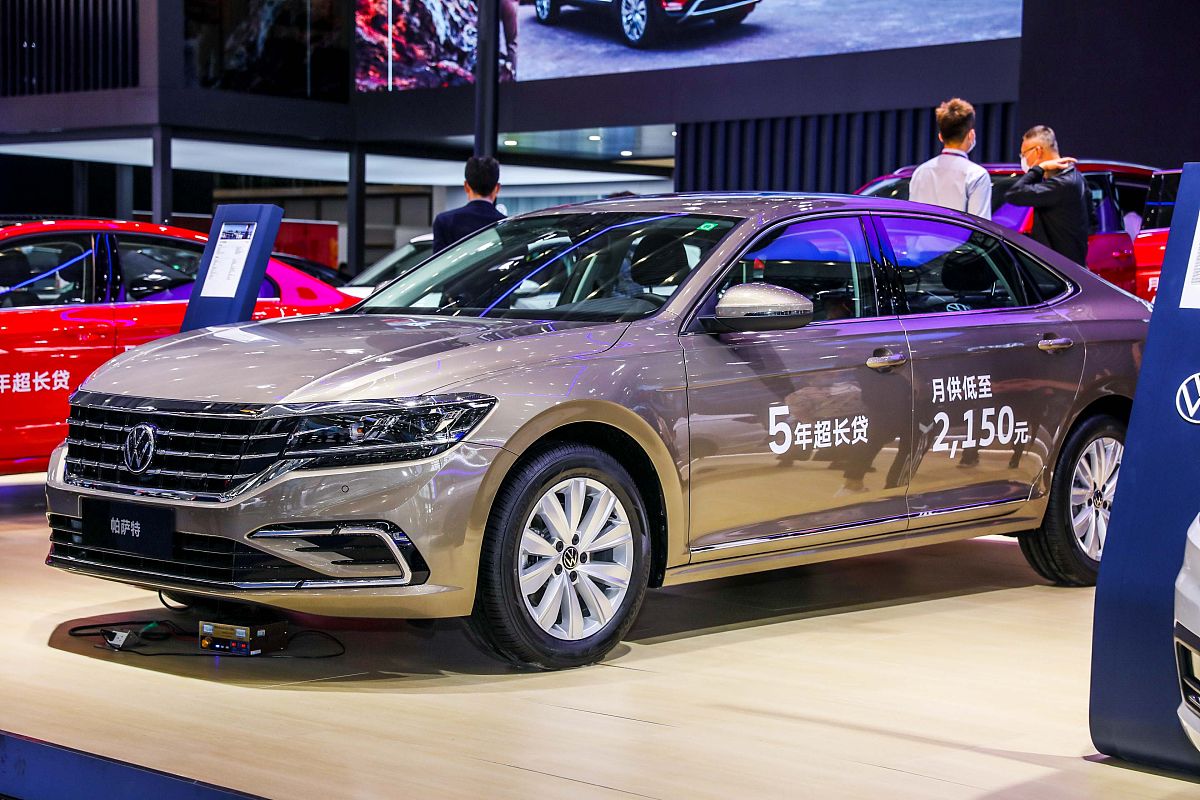 2024款大众帕萨特:商务与时尚的完美融合,探索全新升级的魅力!