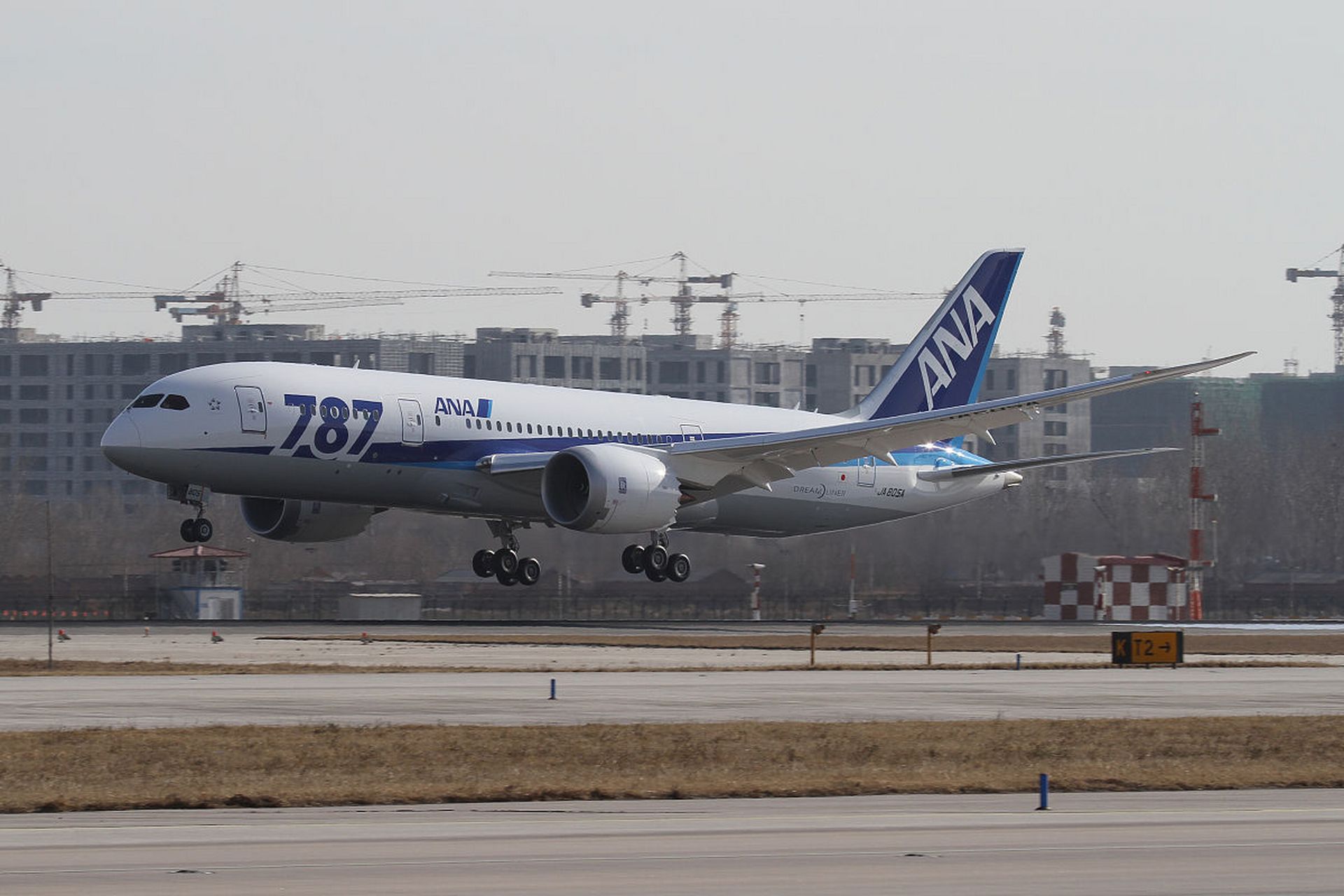 波音公司称库存的波音787客机因一个配件存在质量缺陷需要进行修复