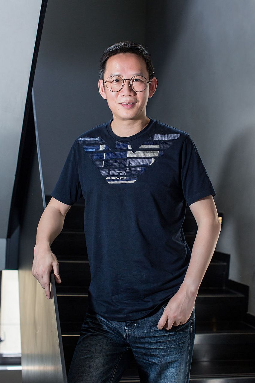 在闺蜜家看到一段视频,俺决定和老公离婚  01 我的公公阮文满已经50岁