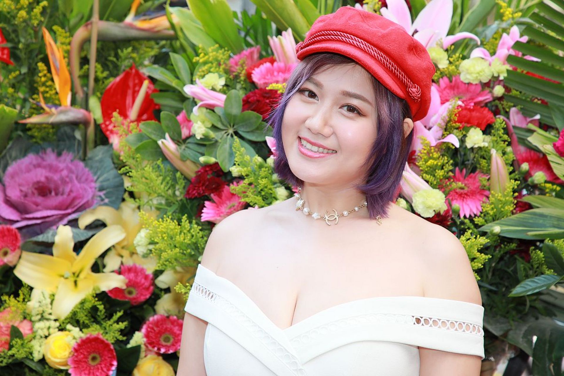 标题:tvb女星白云堪称现实版的不知火舞,环游世界展露好身材  在五光