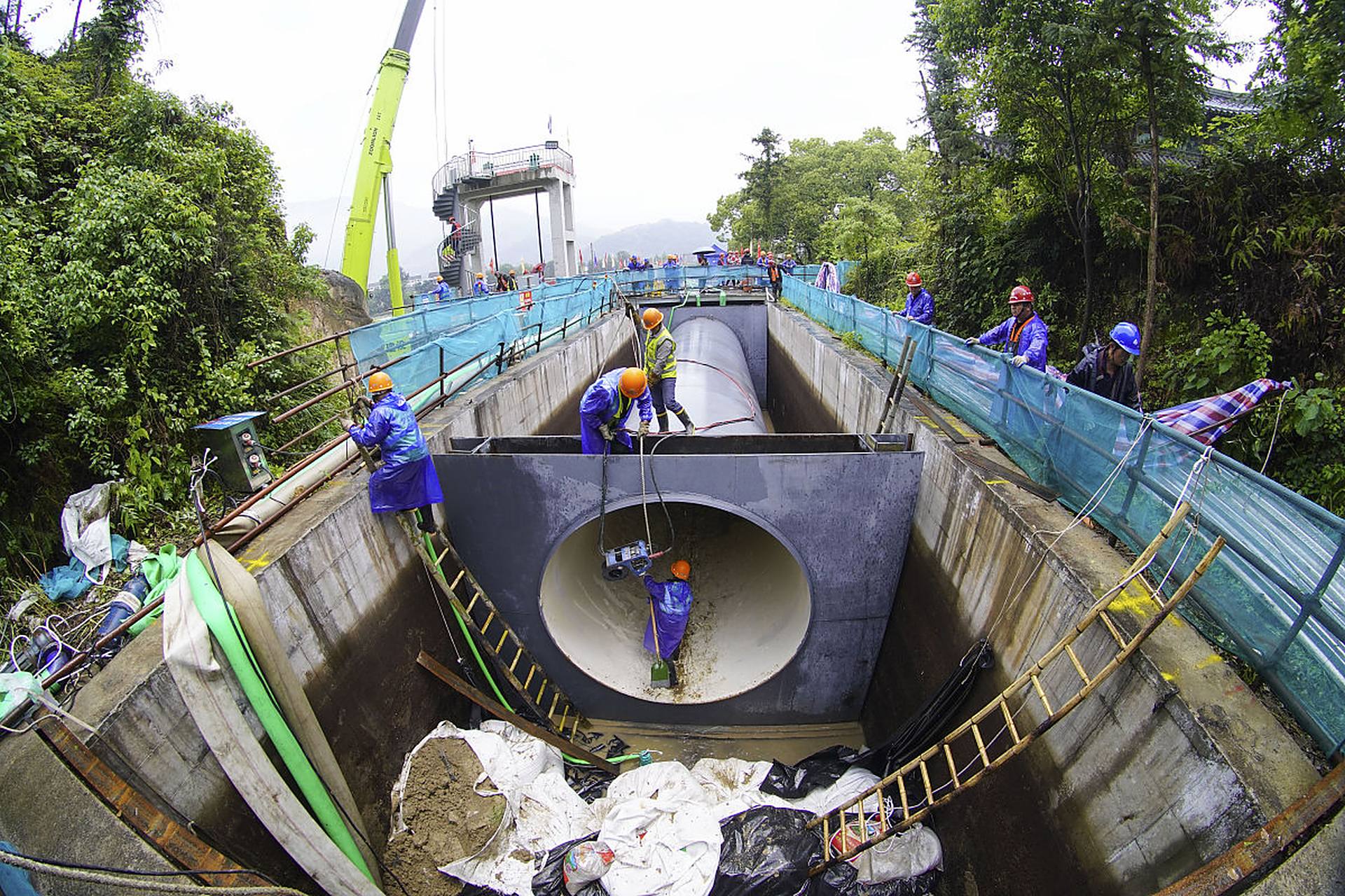 污水处理能力达5万吨/天8月17日,武汉长江新区再生水厂的建设完成并