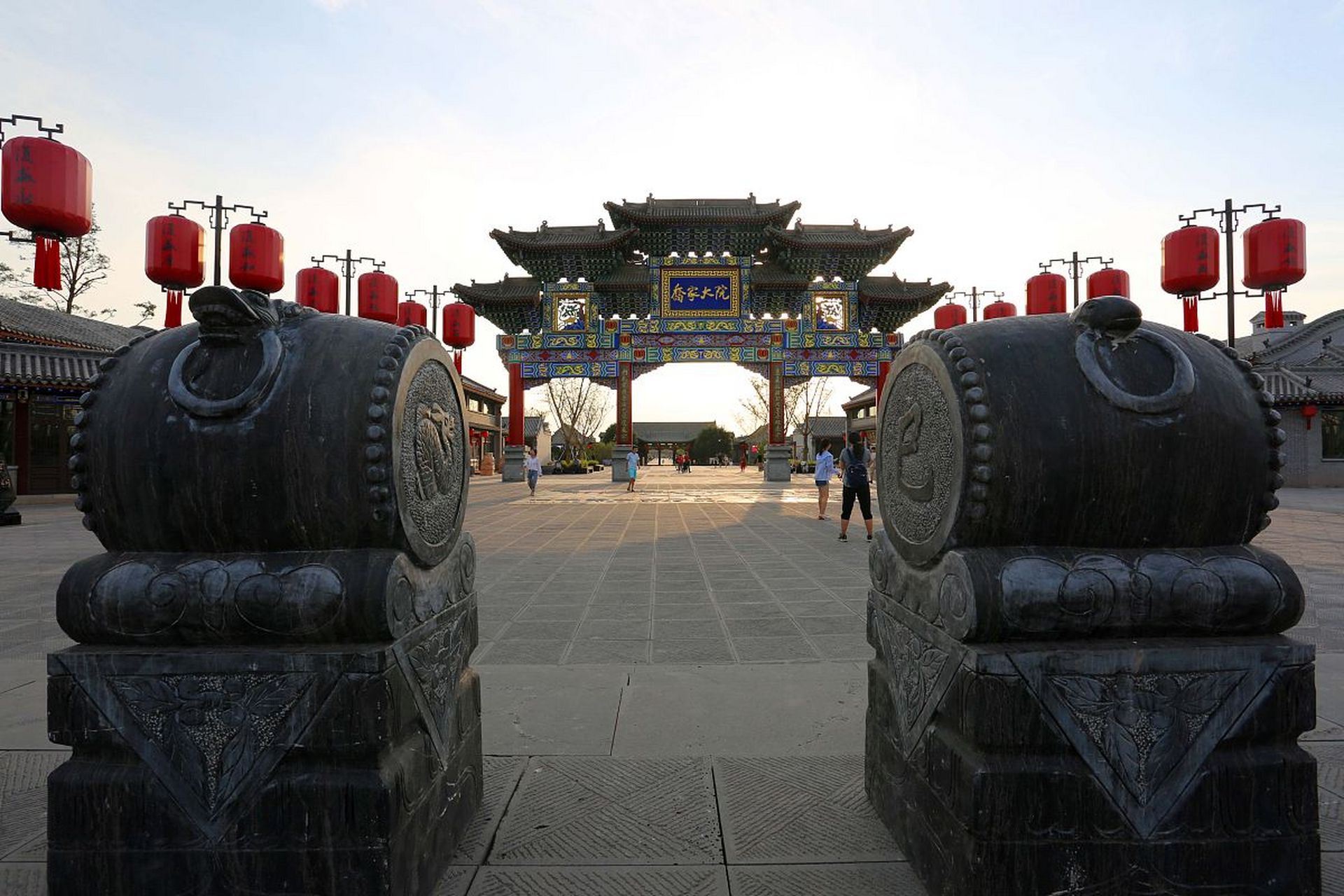 这座位于河北省唐山市滦州市的古城,简直就是历史与现代的完美结合