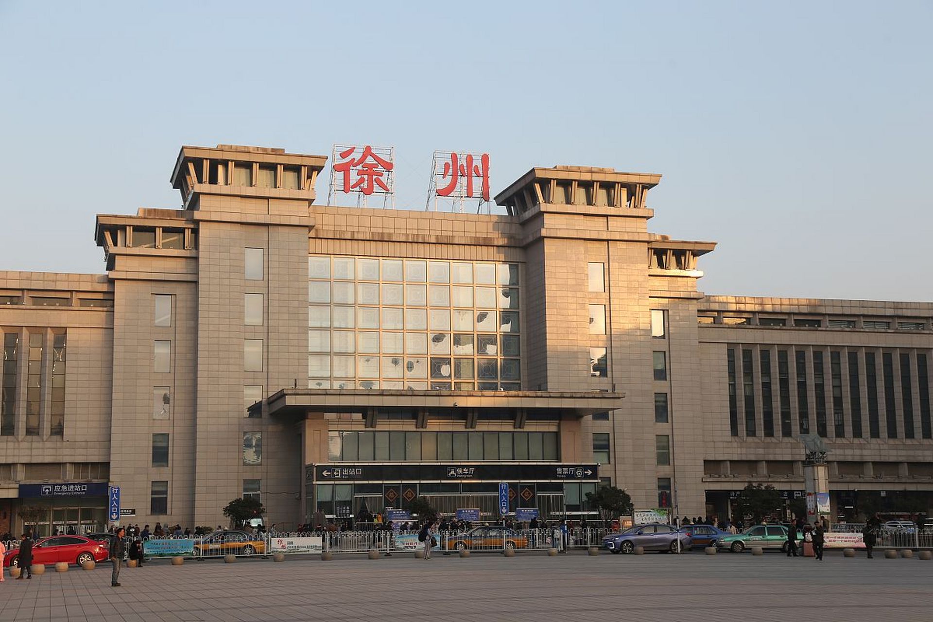 南通16000元/平 6.扬州13843元/平 7.徐州13000元/平 8.