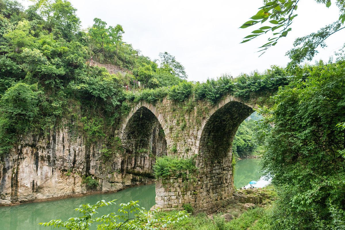 石拱桥与乡村的传说