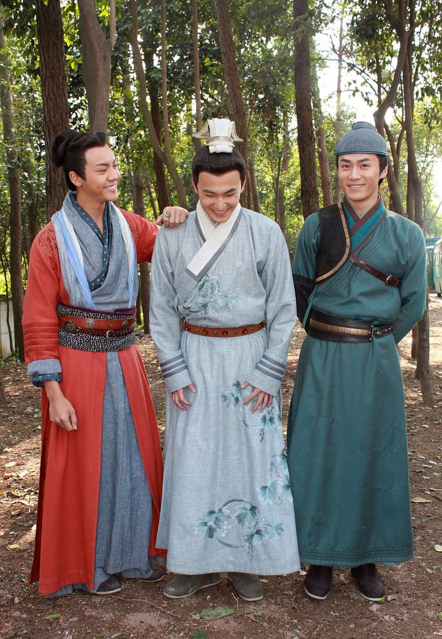 还没有大火之前的,杨洋和陈伟霆!颜值真的都是无可挑剔[赞同]!