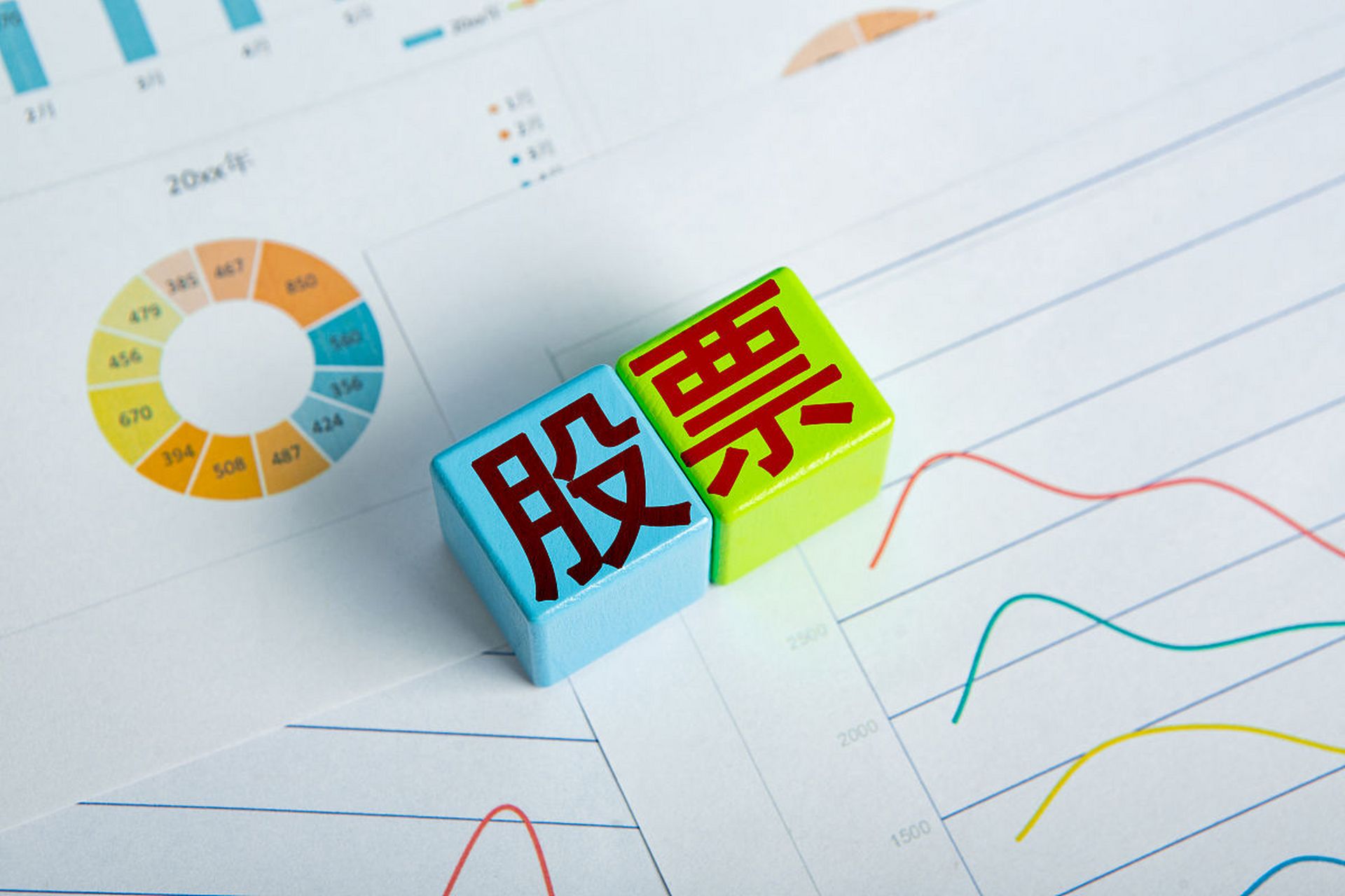 基金清盘潮来袭:1,超338只基金密集清盘;2,多位基金经理"无基可管";3