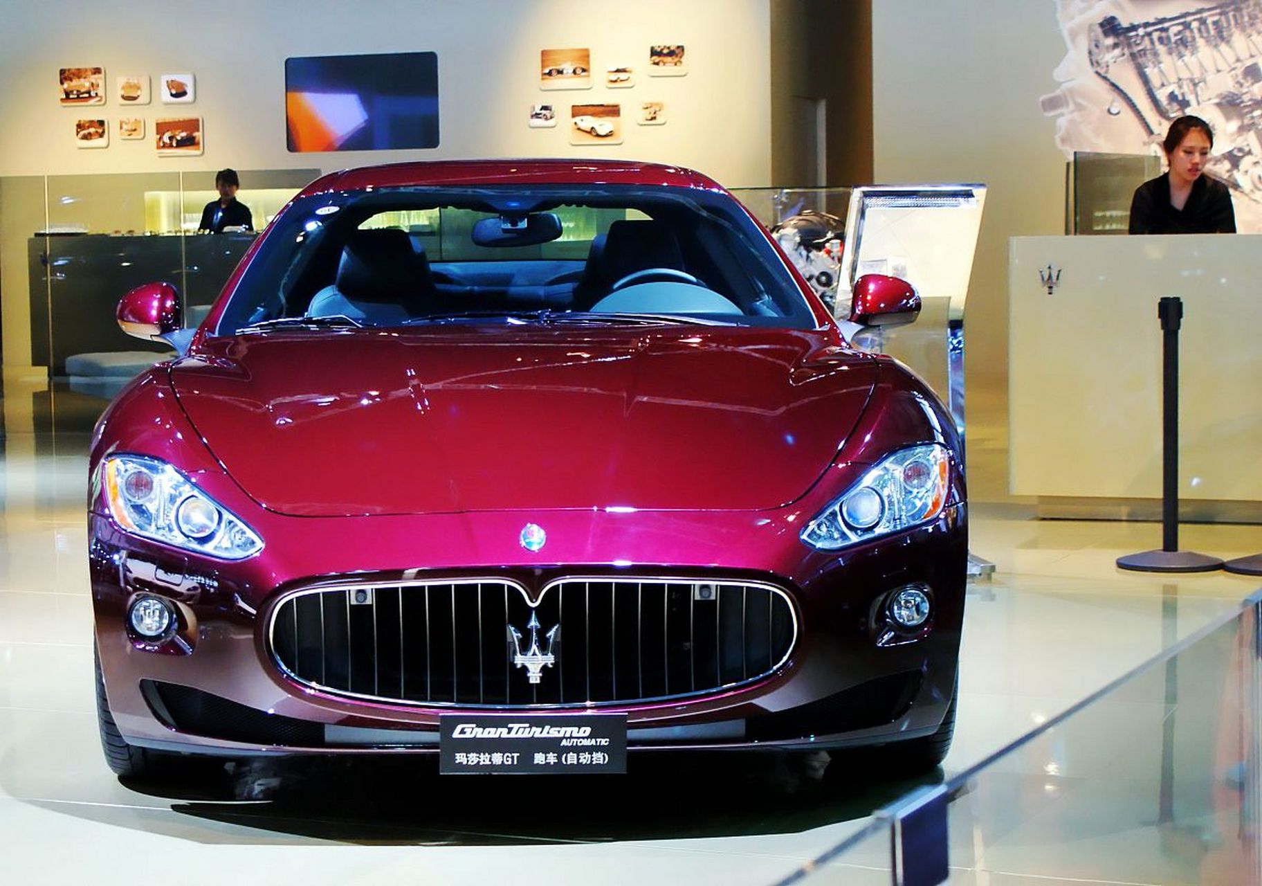 玛莎拉蒂新款mc20 cielo跑车惊艳亮相,豪华舒适内饰搭配强劲3.