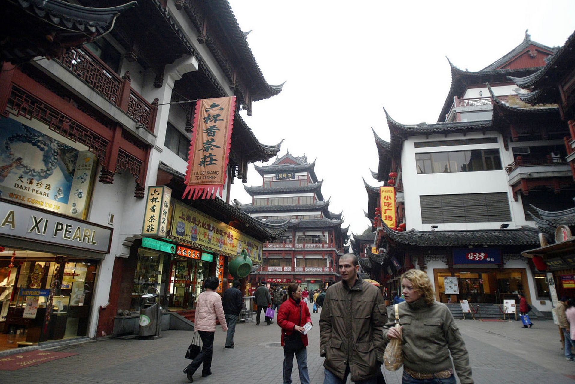 观前街景点介绍|观前街是苏州市姑苏区的一条著名商业街,位于苏州古城