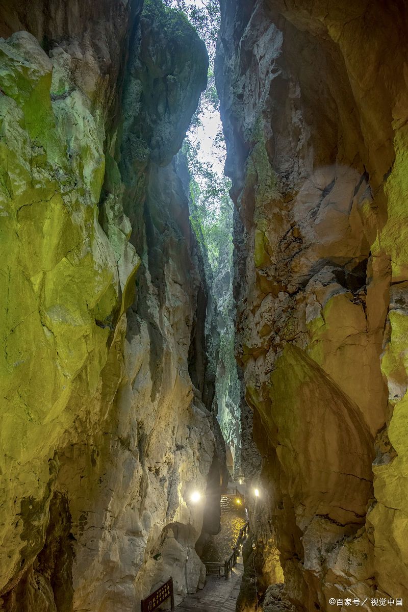 夏日闪光旅行家# 彭水阿依河青龙洞是一个神秘而壮观的洞穴