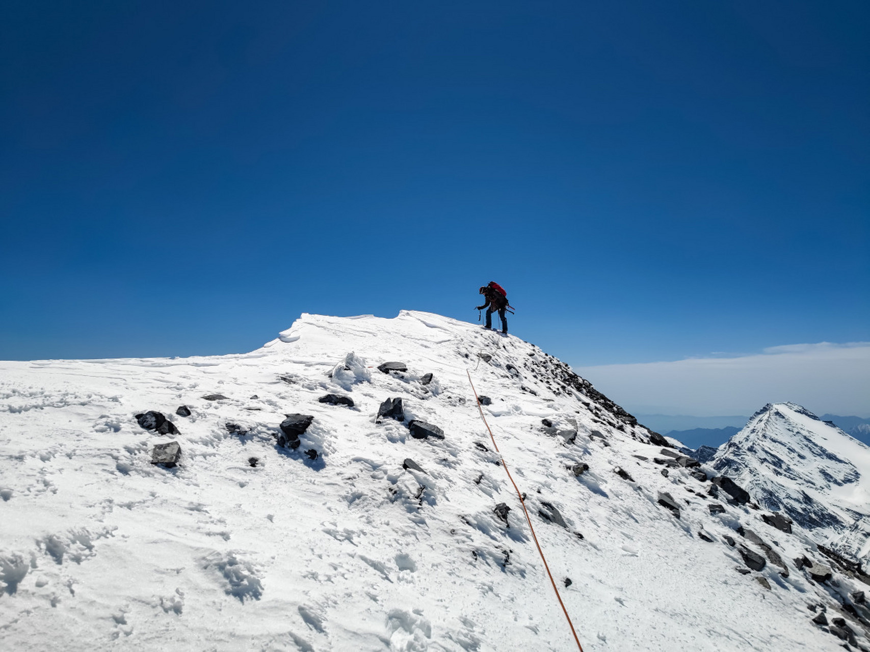 攀登雪山素材图片