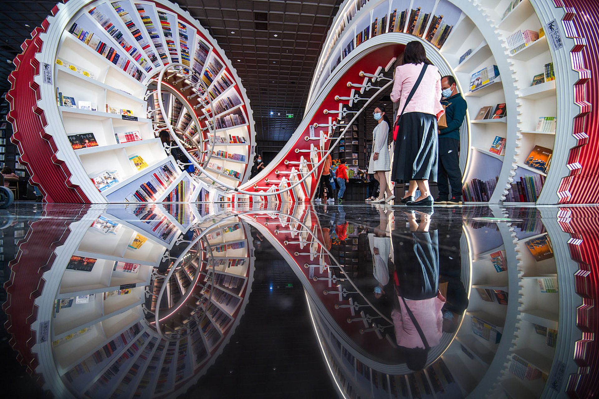 国内文旅# 98海岱楼9215钟书阁位于99山东省淄博市张店区齐