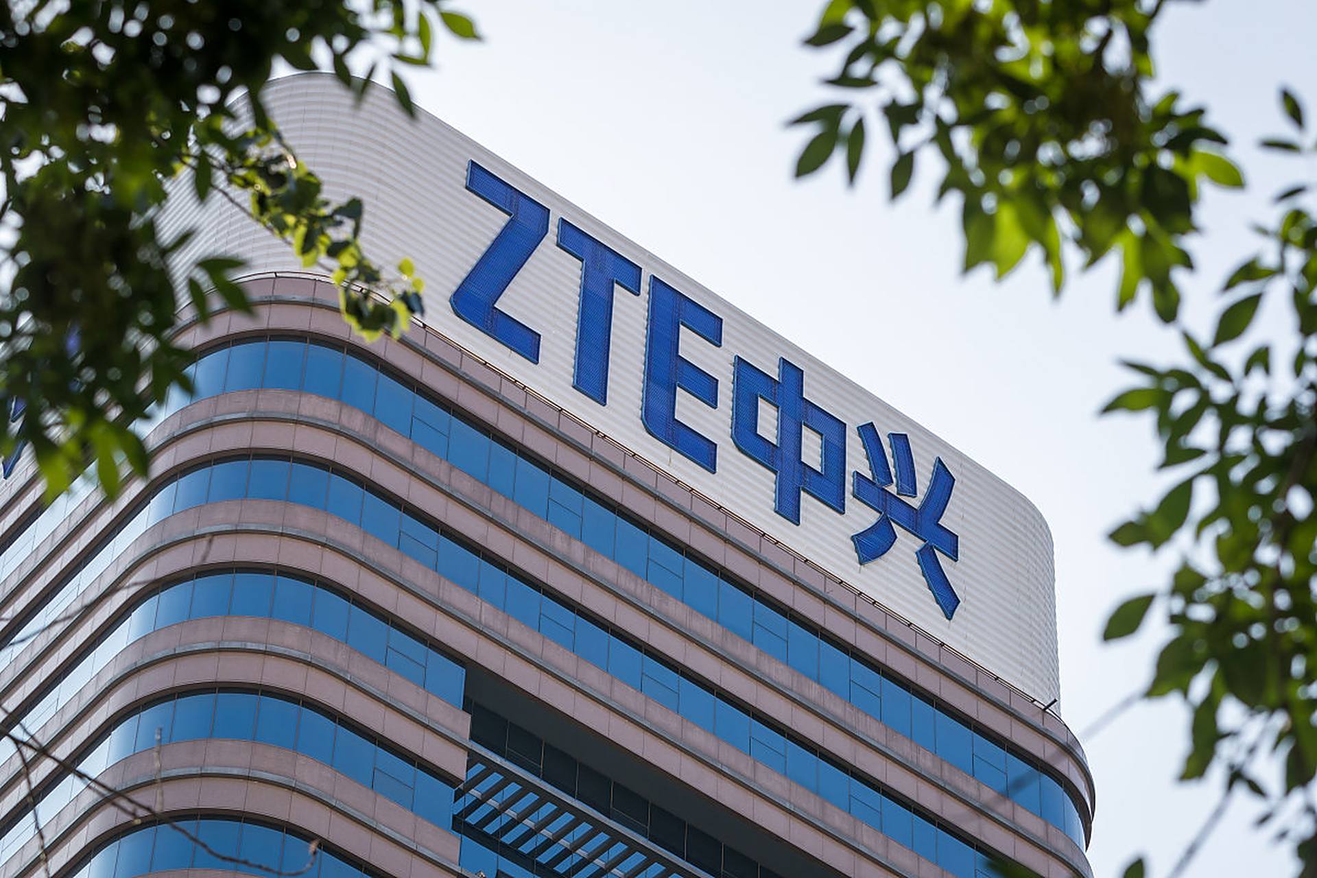 中兴通讯,这个绿色算力的大佬,一直在努力推动该领域的发展.他们多次