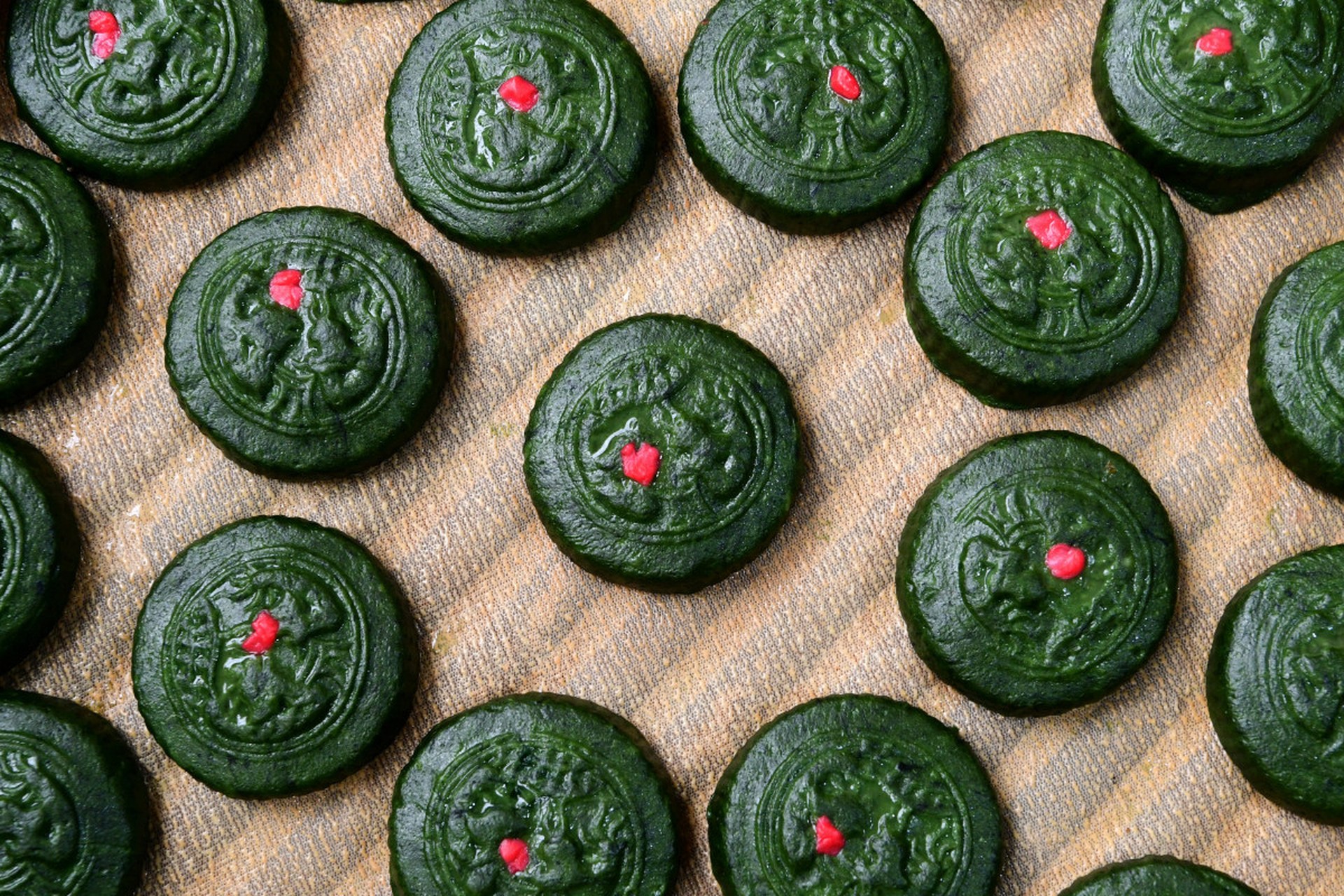 【清明节的食物(二)】 除了寒食,青团,松花蛋等清明节的传统食品,还有