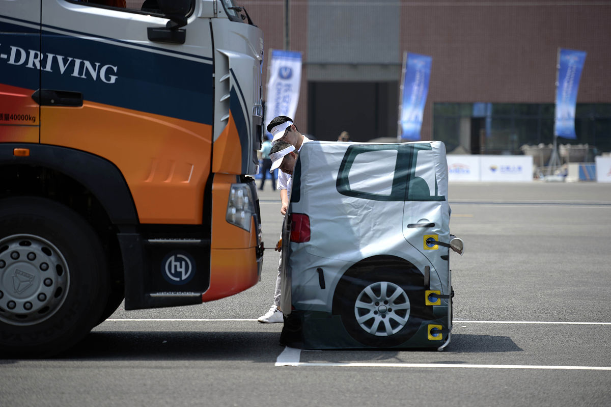 揭秘"自动紧急制动"(aeb)系统:如何守护你的行车安全?