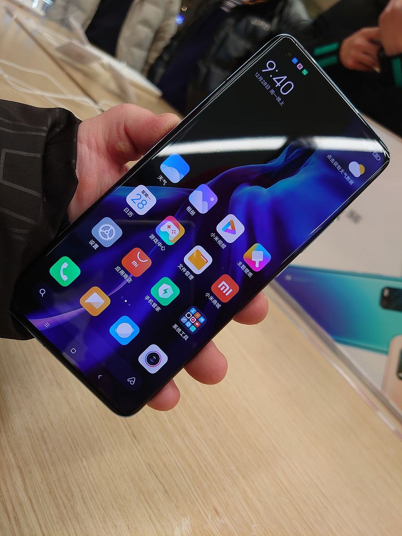 vivoy366gb 128gb版本是千元机中的综合体验王者,具有深空黑,奇幻紫