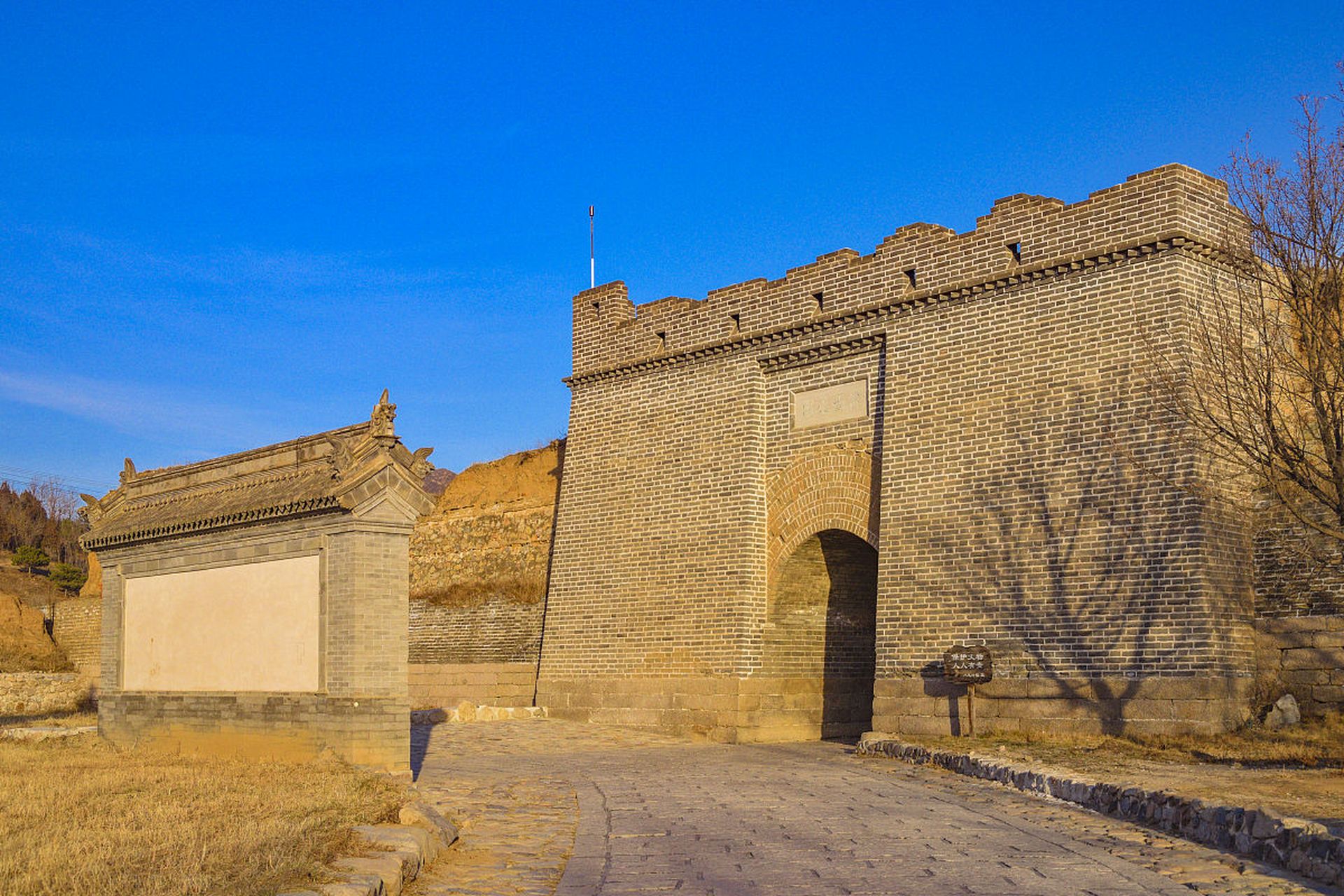 朋友们,今天我要带大家去一个超有历史感的地方——辽宁赫图阿拉故城!
