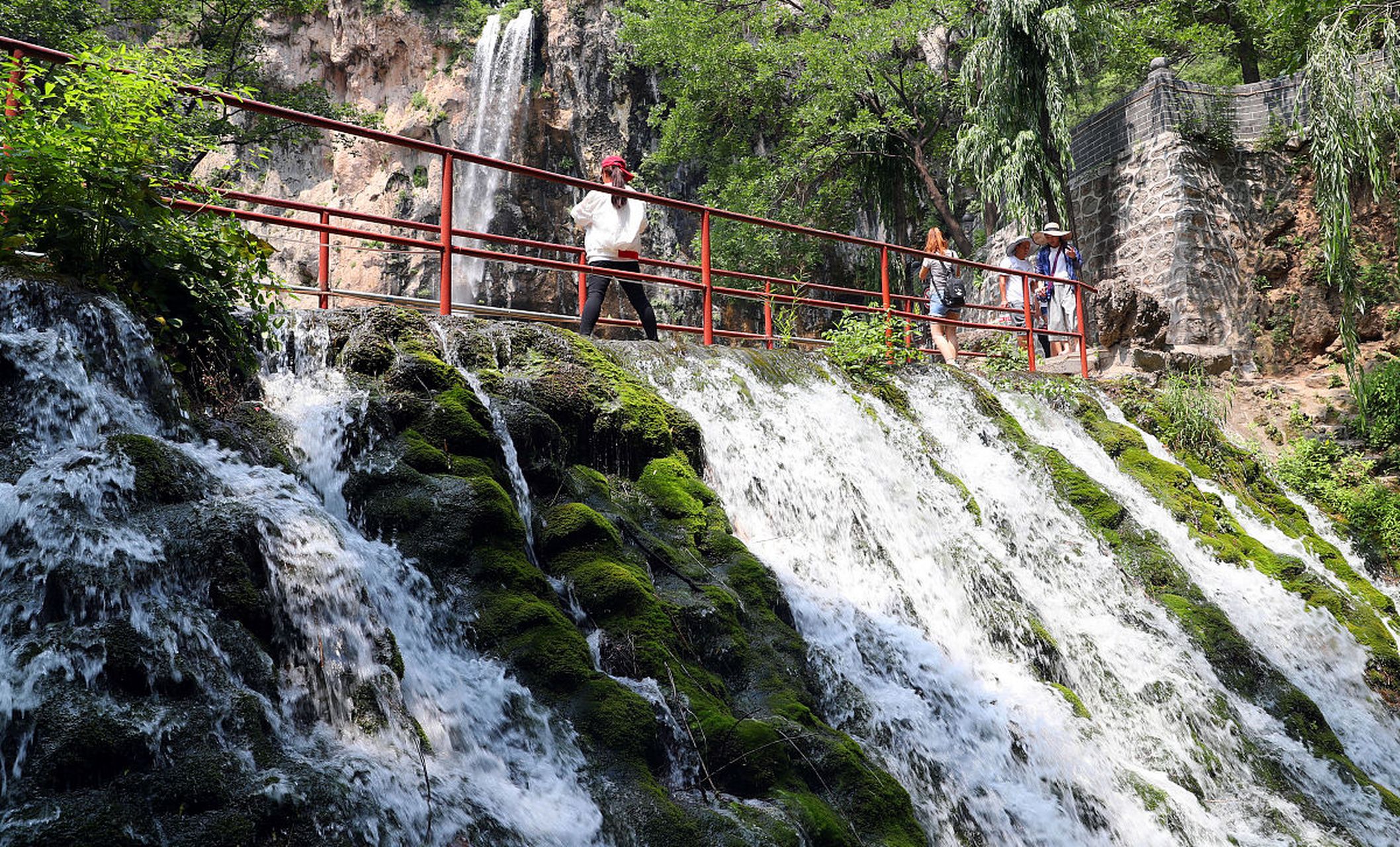 心定西再出发#定西天井峡景区位于甘肃定西市隆德县,是一座集自然