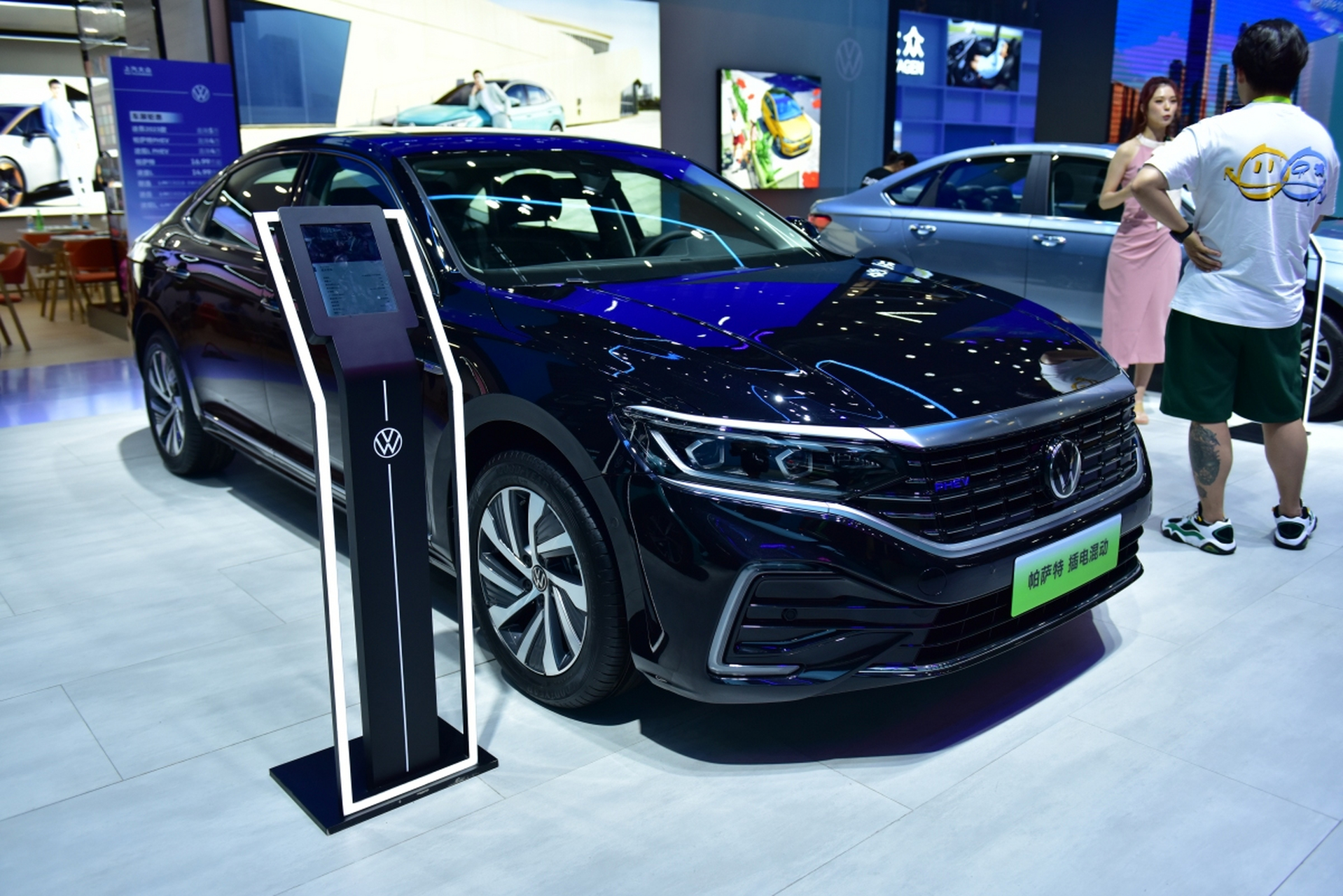 看看这款帕萨特phev,限时优惠4.50万,是不是让你心动了?
