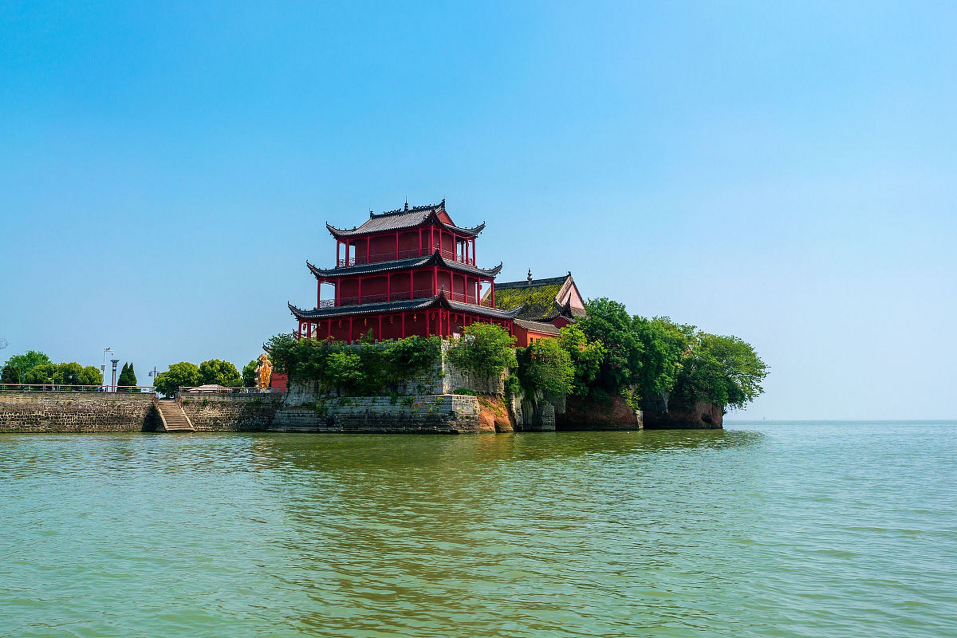 镜头里的春天#  安徽巢湖中庙,位于巢湖市居巢区中庙镇,古称"忠庙"