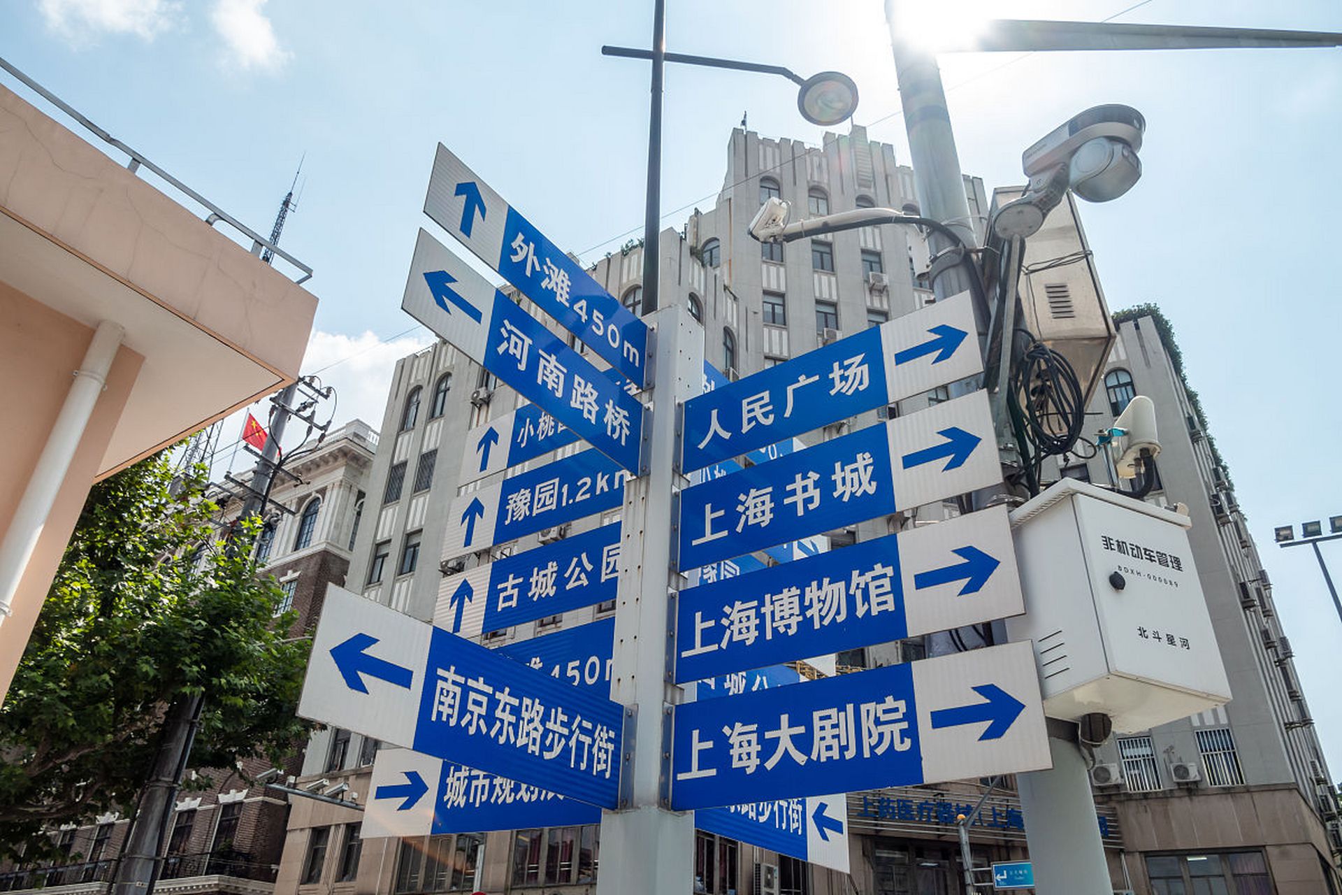 网红路牌为什么不网红了# 同质化太严重了:市场上出现了大量相似或