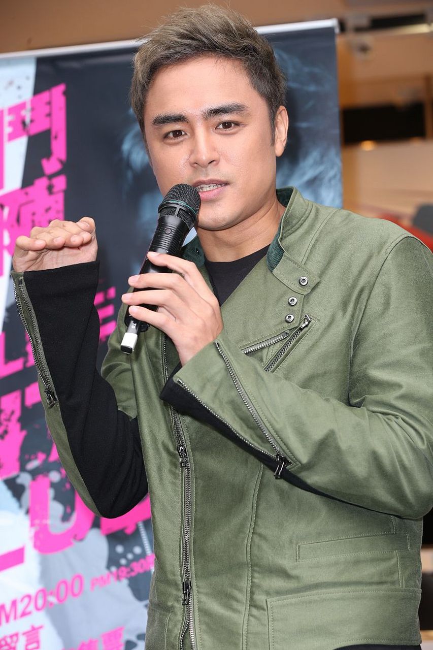 3月13号,演员陈乔恩和明道一起冲上了热搜,话题词是:陈乔恩和明道时隔