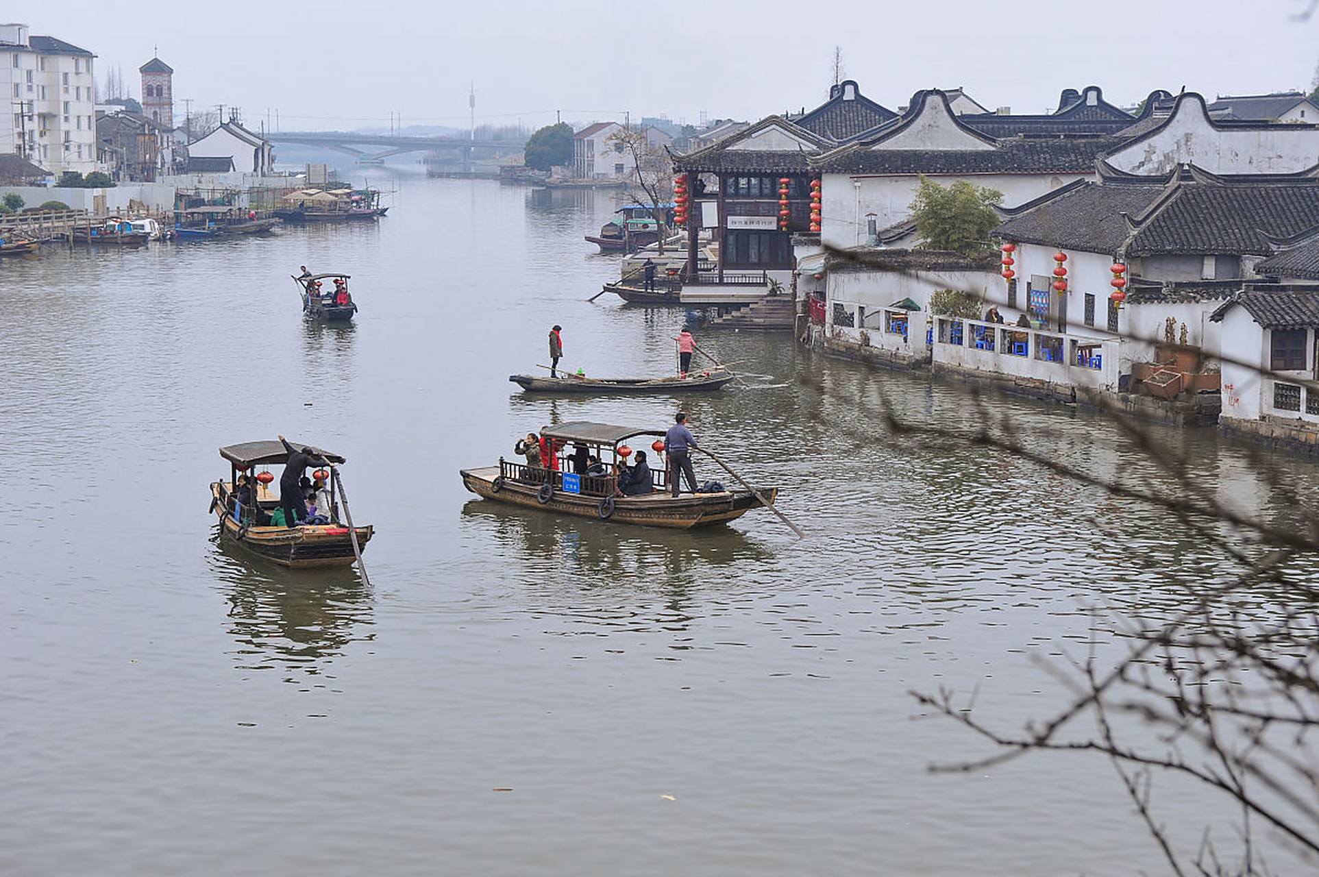 长荡湖水街一日游攻略  行程亮点:  1. 探访江南水乡的独特韵味  2.