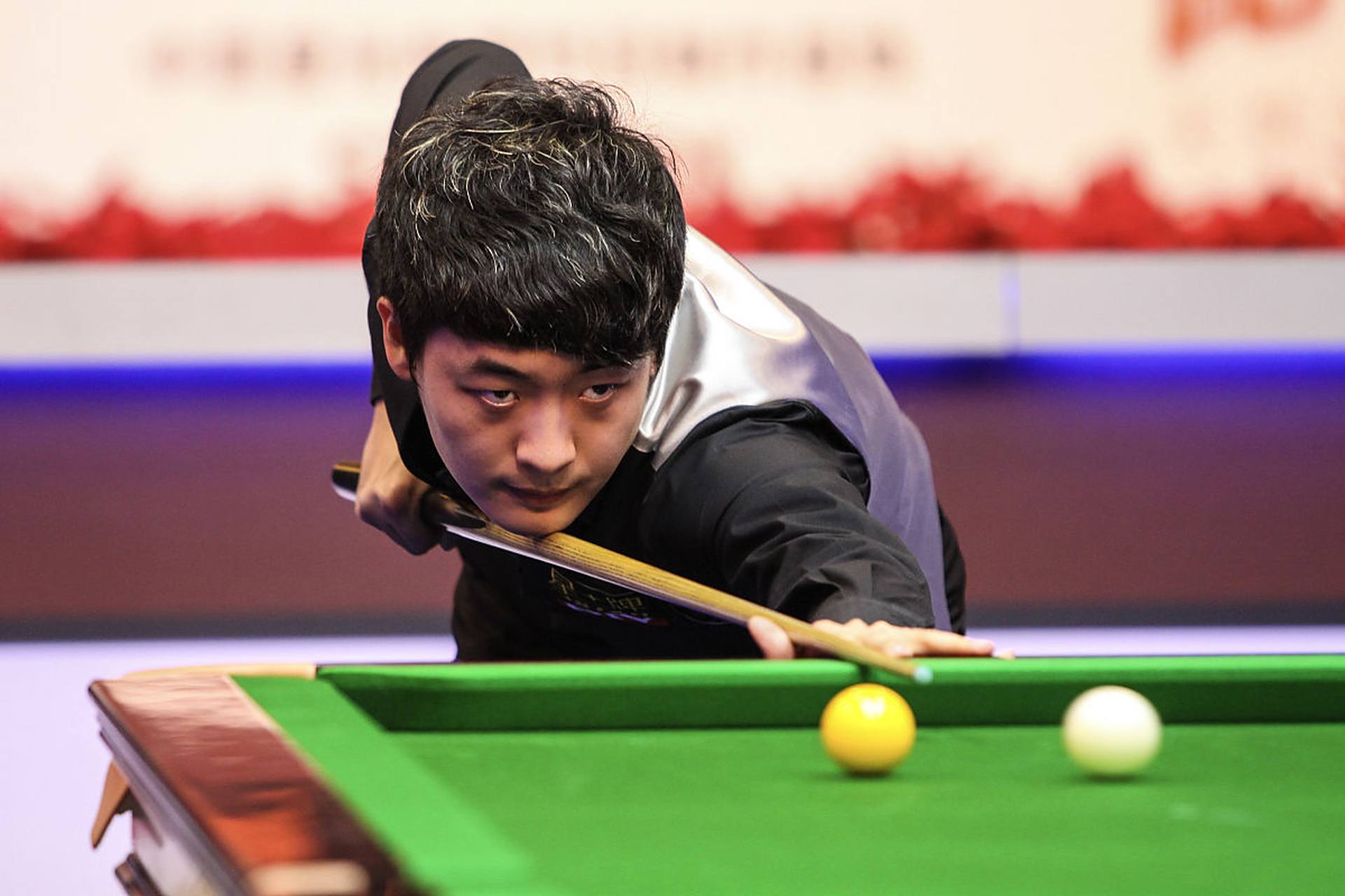 田鹏飞淘汰前世界冠军# 中国斯诺克军团在2023年斯诺克国际锦标赛