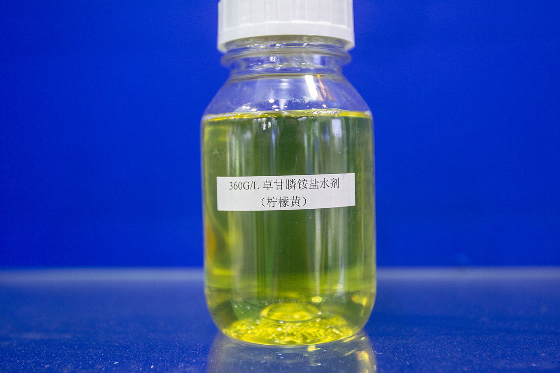 次磷酸是一种化合物,分子式为h₃po₂.它是磷的含氧酸,含有两个磷