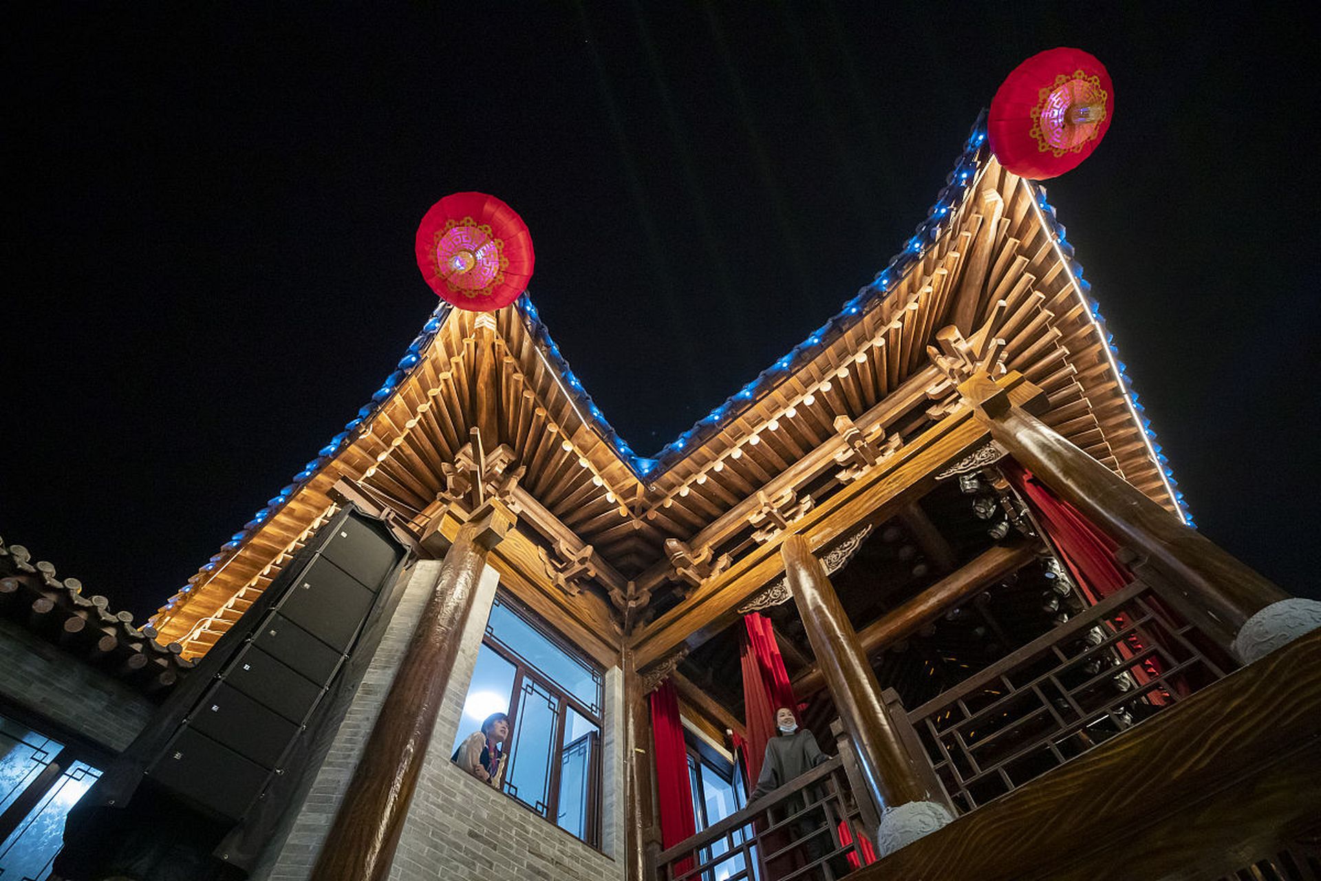 位于山西省运城市盐湖区的盬街,近年来因其独特的设计和浓厚的文化