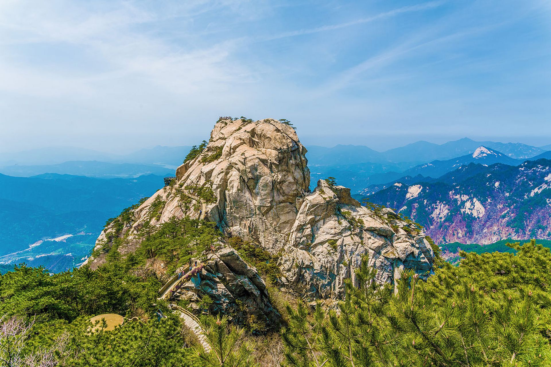 信阳鸡公山风景区图片