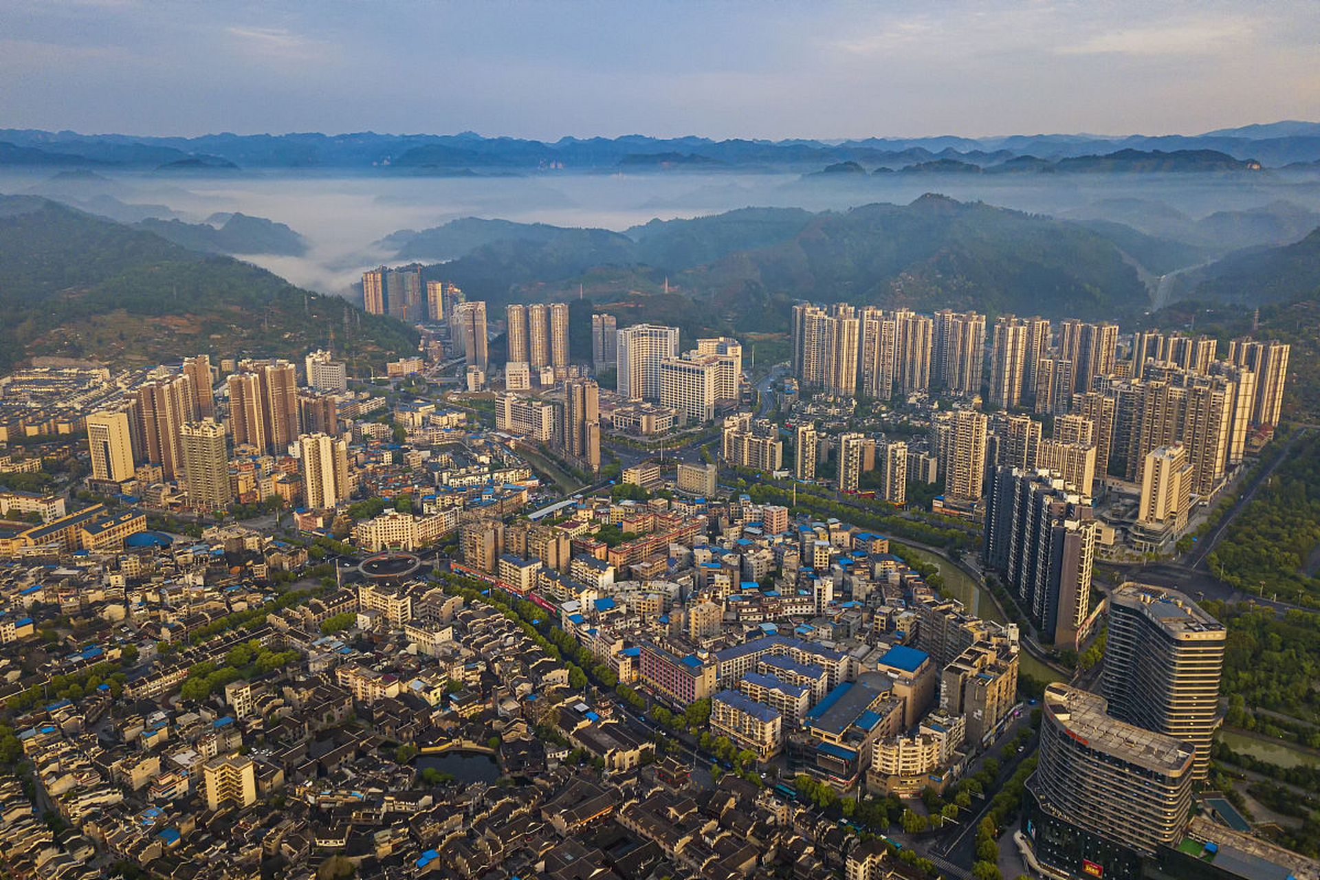 历史的瑰宝,库区历史的活教材  云阳三峡文物园位于云阳新县城的磨盘