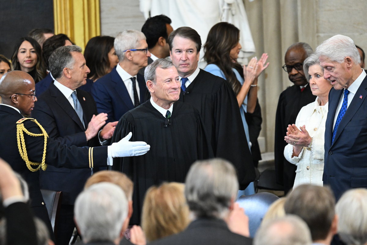 苹果 CEO 库克&ldquo;邮件门&rdquo;风波停歇，美国监管机构撤销对其指控