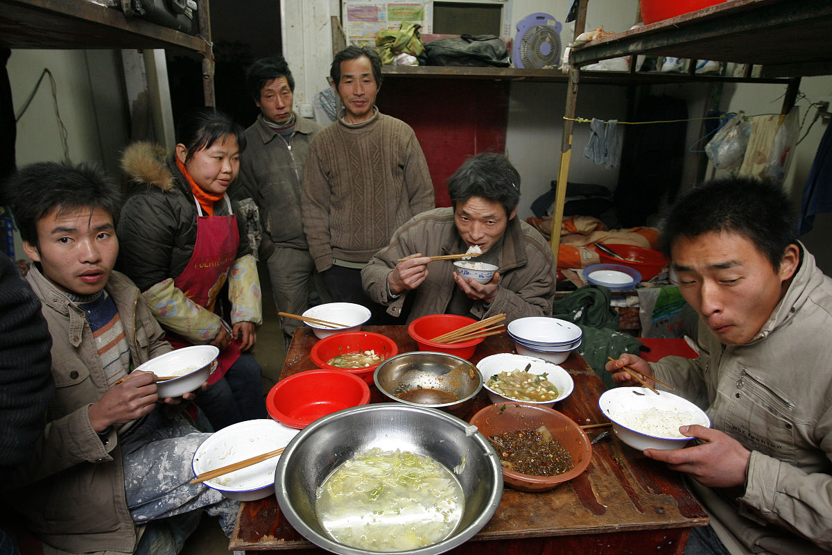 穷人吃饭心酸图片图片