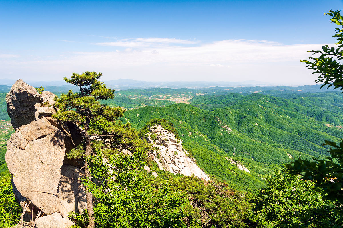 摩围山旅游风景区,距离彭水县城约30公里,是养生的天堂