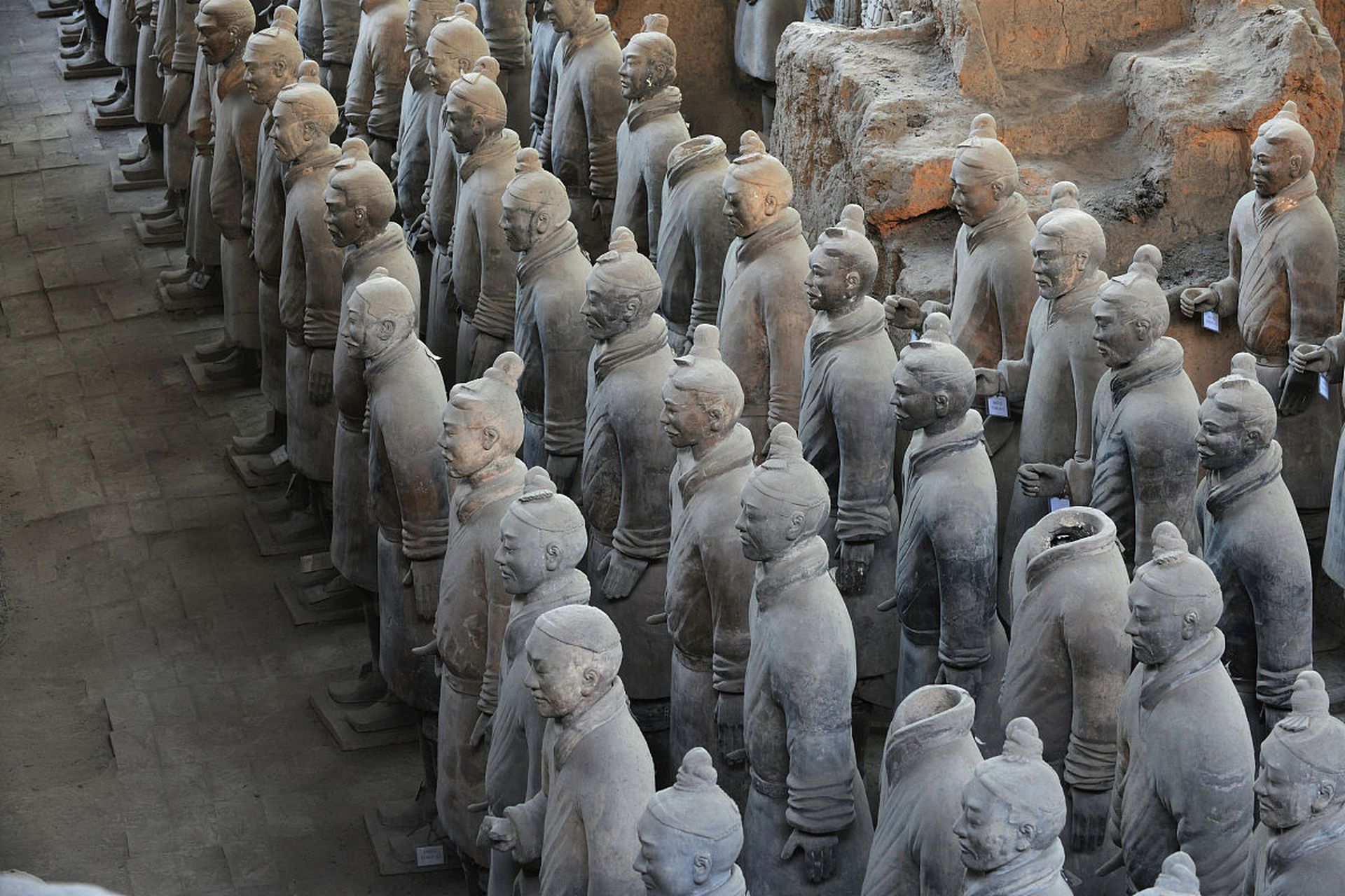 秦始皇陵兵马俑是中国最具盛名的旅游景点,每年吸引着大量游客前来