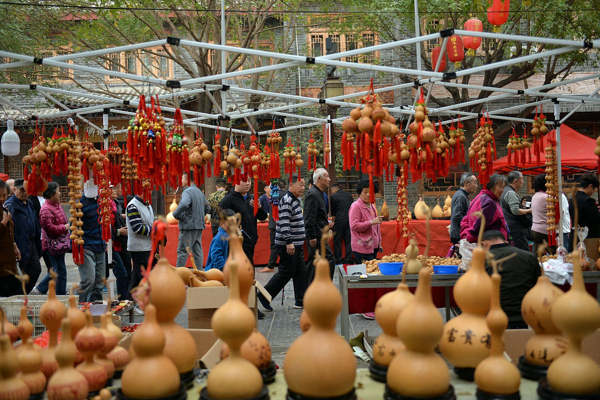 葫芦节,这一承载着拉祜族深厚文化底蕴与民族精神的重要庆典,在拉祜语