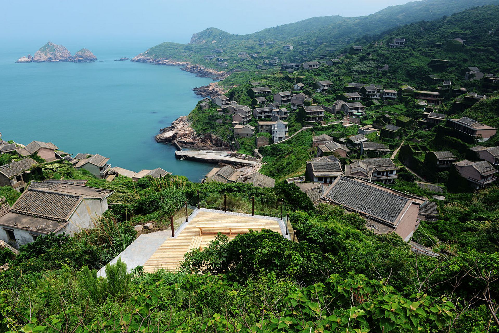 北港村是位于福建省平潭岛上的一个静谧村落,拥有优美的自然风光和