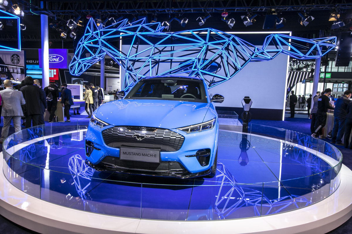 名车世界-福特mustang.mach-e
