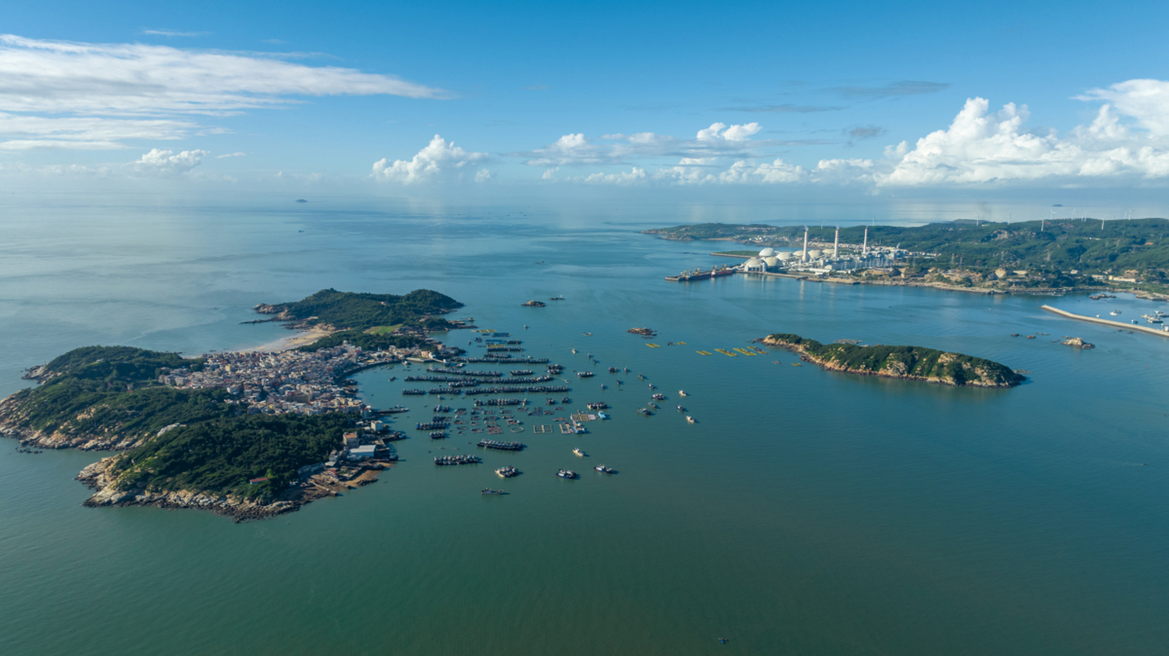 13平方公里,为平潭县主岛,占全县总面积的72% ,为全国第六大岛,福建第