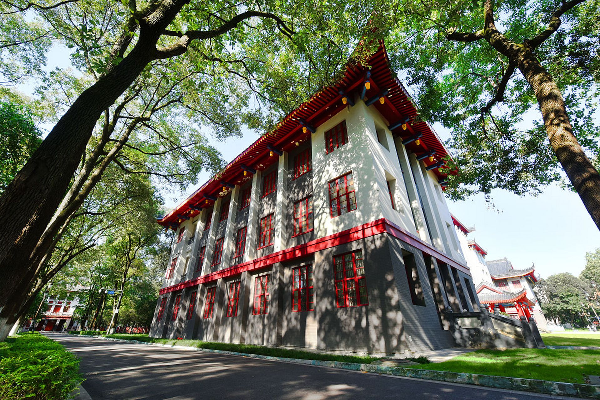 西南民族大学(southwest minzu university)位于中国四川省成都市