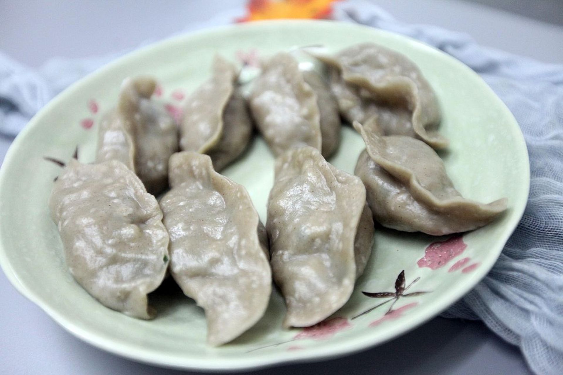 猪肉莲菜馅儿饺子,口感丰富,营养满满!