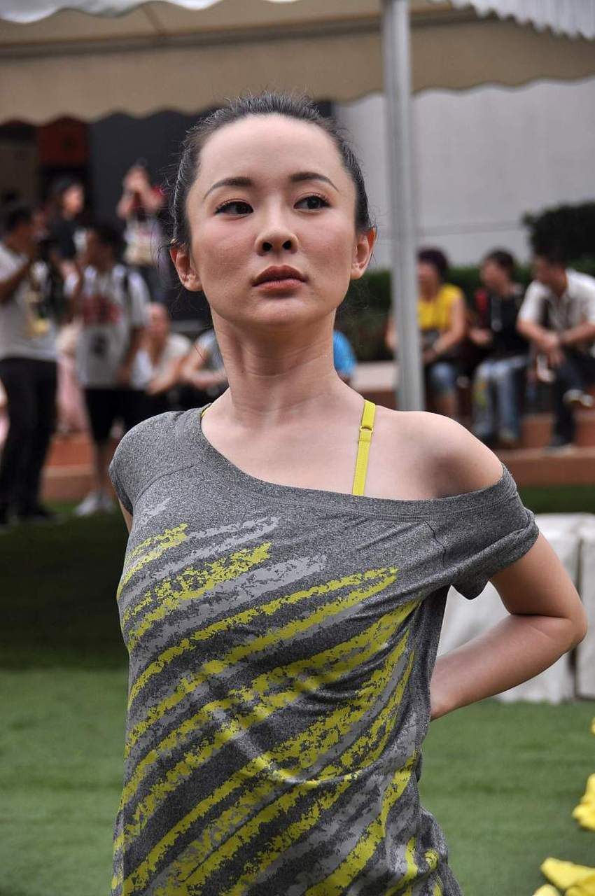 霍思燕带着嗯哼到现场看梅西踢球,母子俩还录制视频放在网上,大家看到