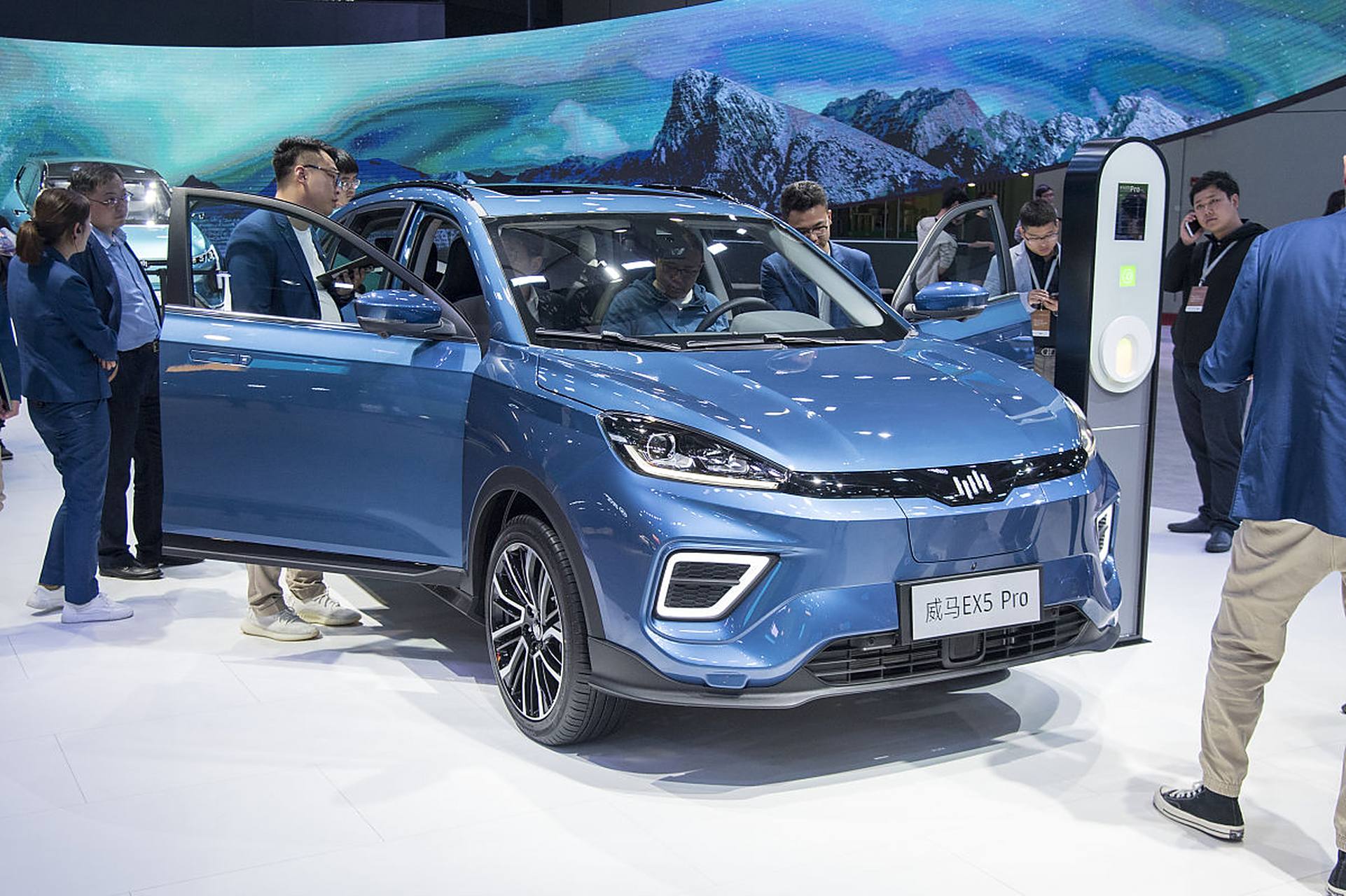 威马电车的倒闭引发了对新能源汽车的思考.