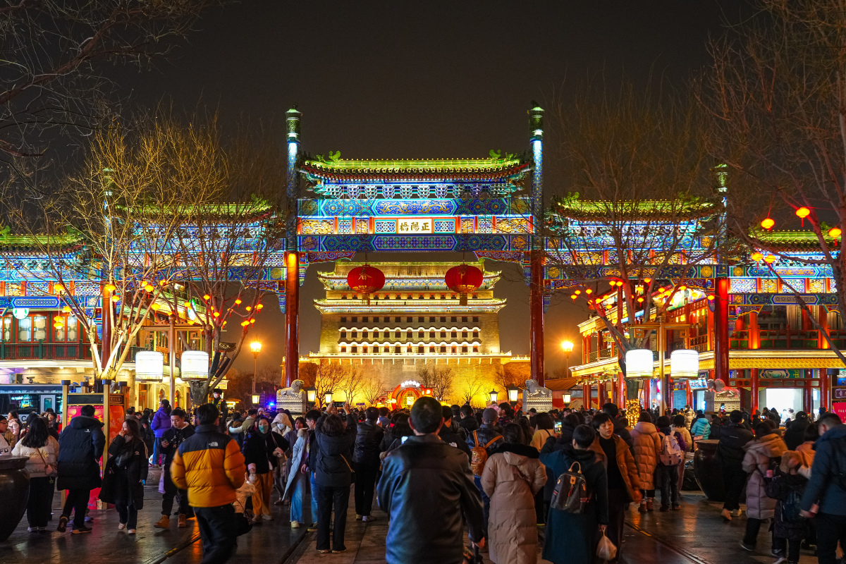 陕西·西安   西安北院门,又称回民街,是历史与美食的交汇点,古色古香