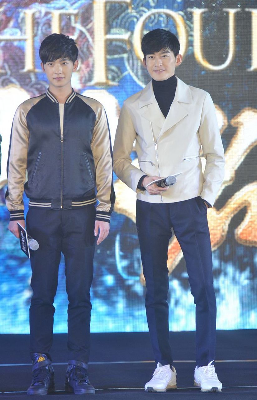 考古杨洋和张翰的旧照,那时的他们,都是阳光帅气大男孩!