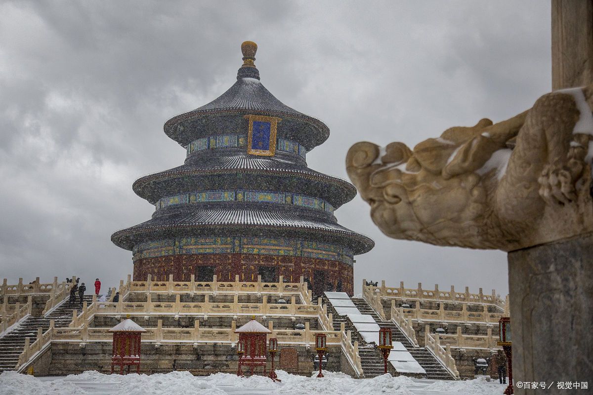 名胜古迹新体验,网红打卡全攻略  尊敬的听众朋友们,大家好!