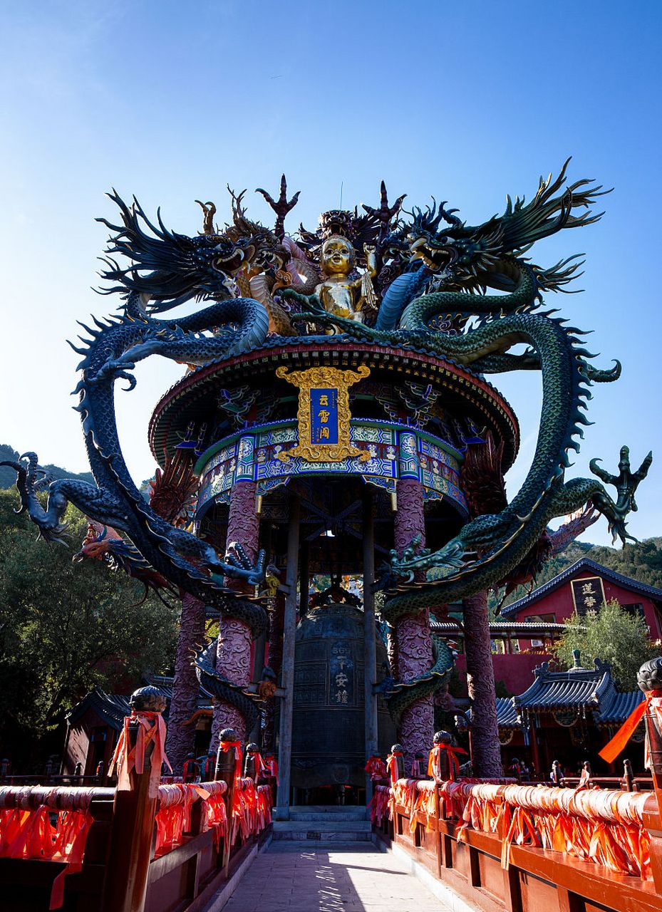白瀑寺 必看:云雷阁,四面菩萨,辽代古塔 地址:门头沟区雁翅镇淤白村北